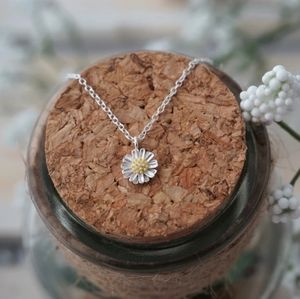 925 Sterling Silver Flower Necklace